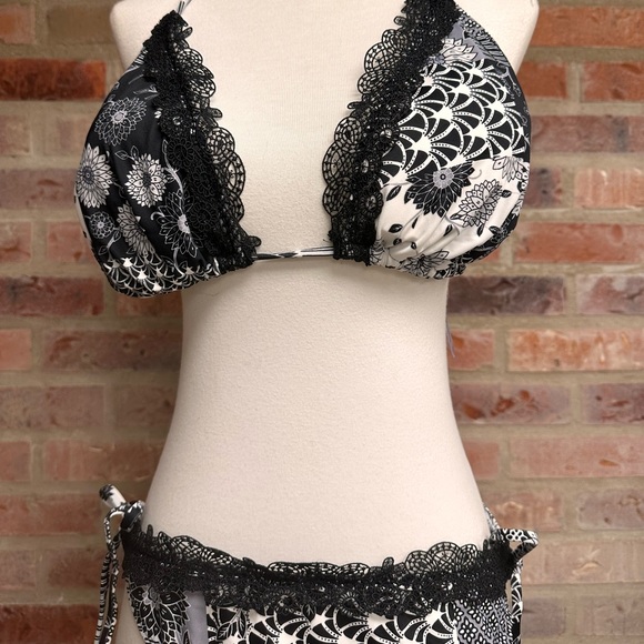 swimsuit Other - NWT 2-piece swimsuit size 18